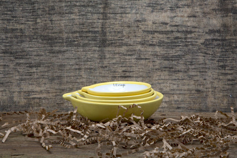 Honey Bee Measuring Cup Set